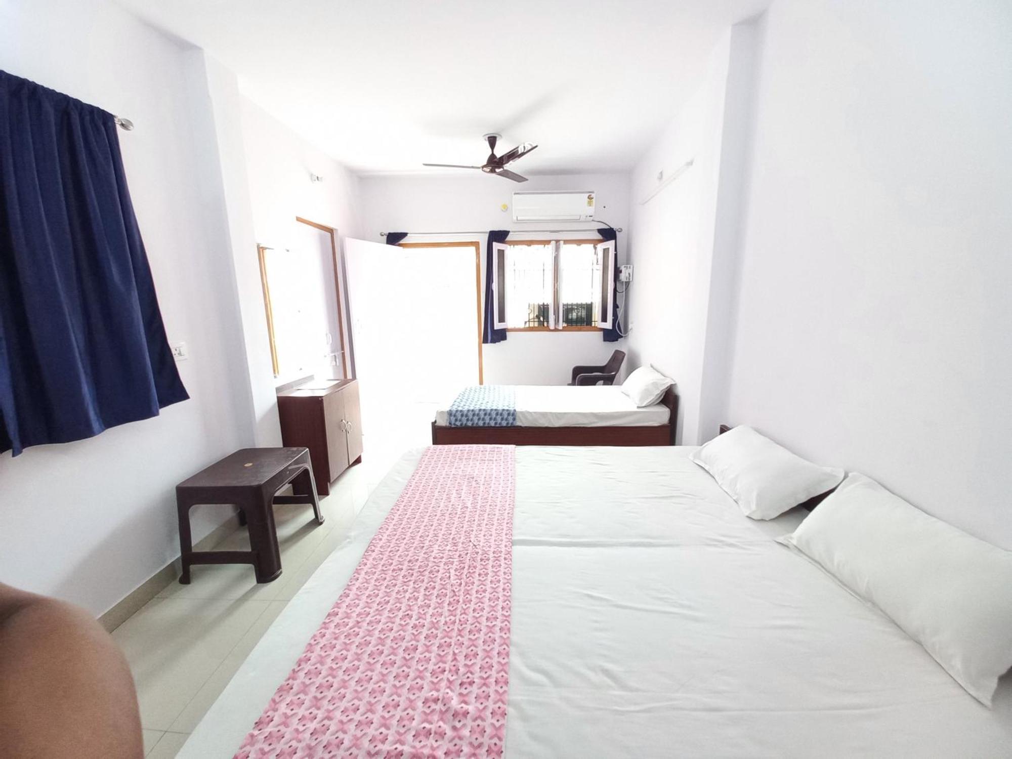 Homestay Mahadev *